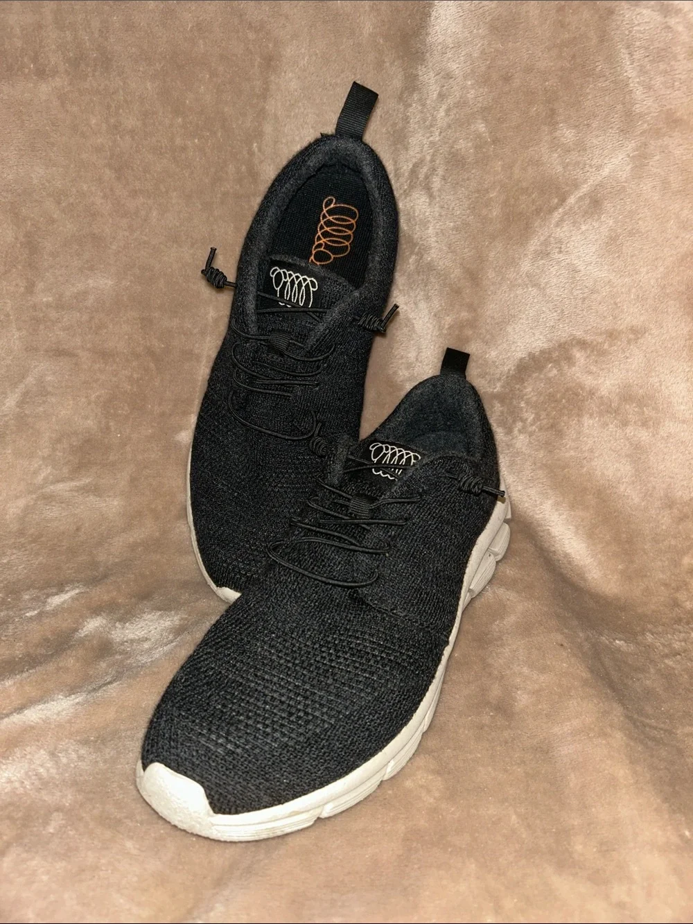 Woolloomooloo Fraser Black Merino Wool Knit Slip On Elastic Lace Sneaker EU 39